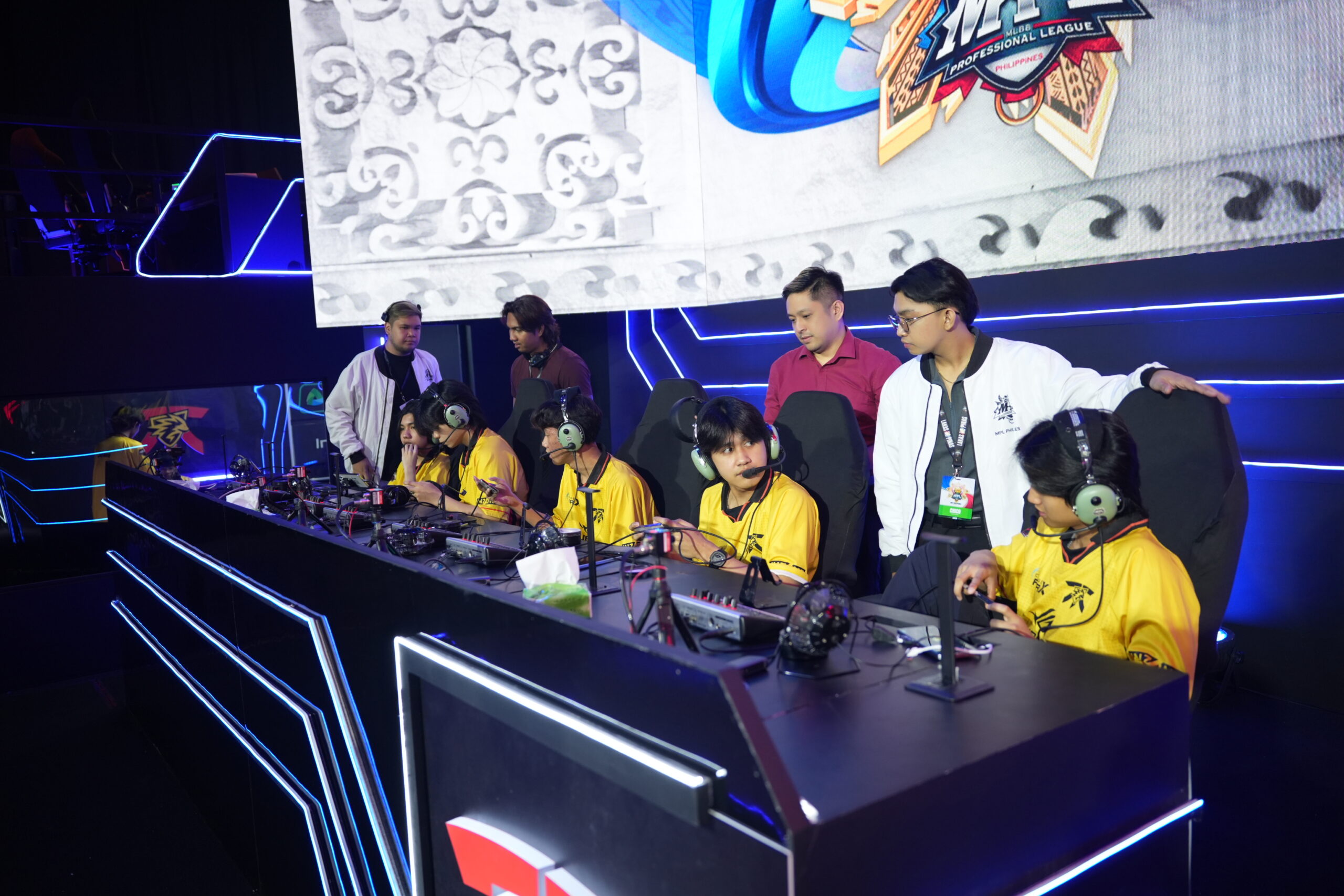 Mental Fortitude is Key for Fnatic ONIC PH’s Coach Ynot