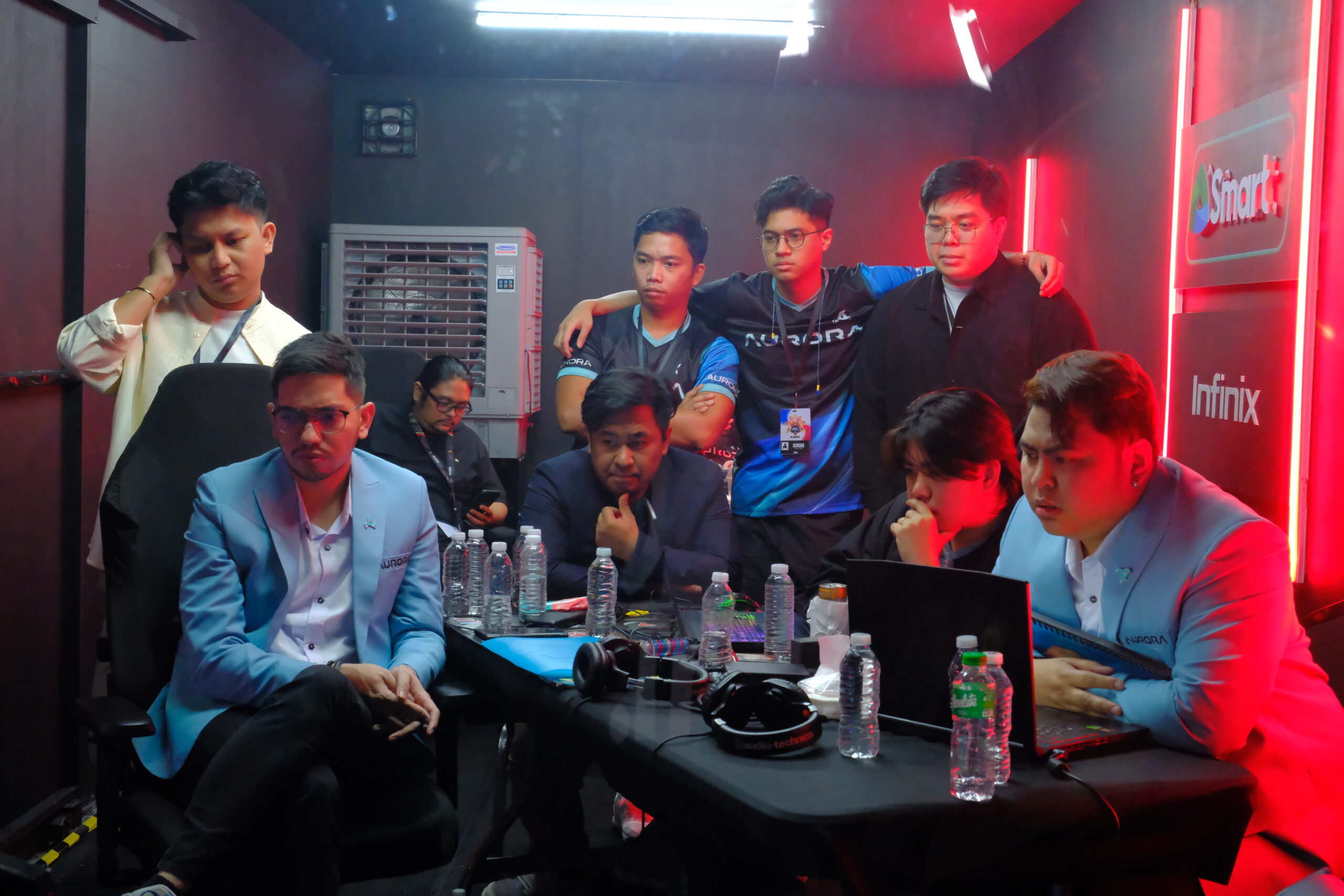 The Supporting Staff: The Unsung Heroes Behind Aurora Gaming