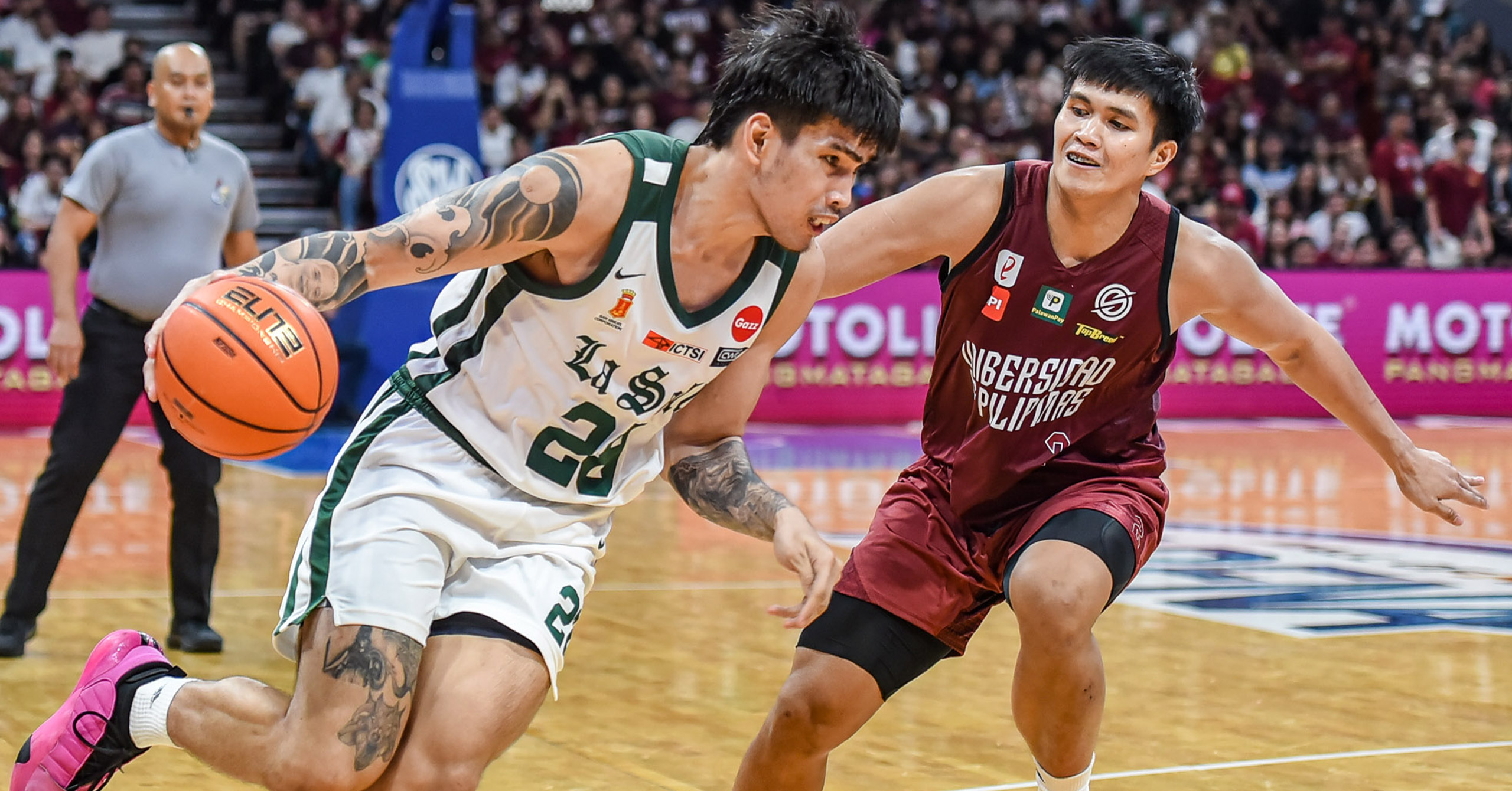 La Salle star Kevin Quiambao and UP guard Reyland Torres