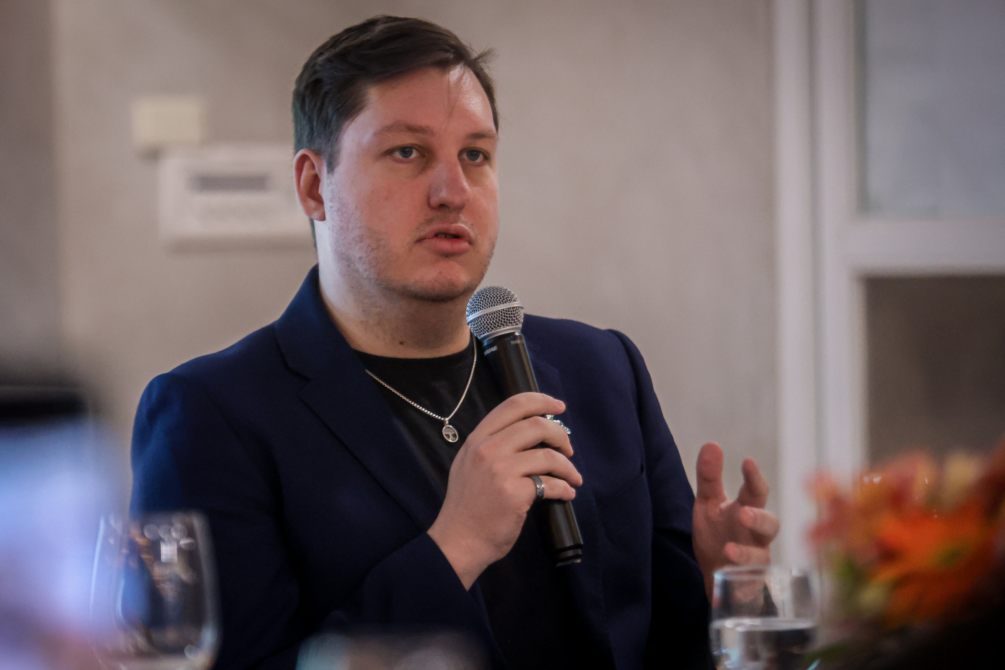 Saudi Arabia Joins the MPL Philippines with Twisted Minds and Team Falcons