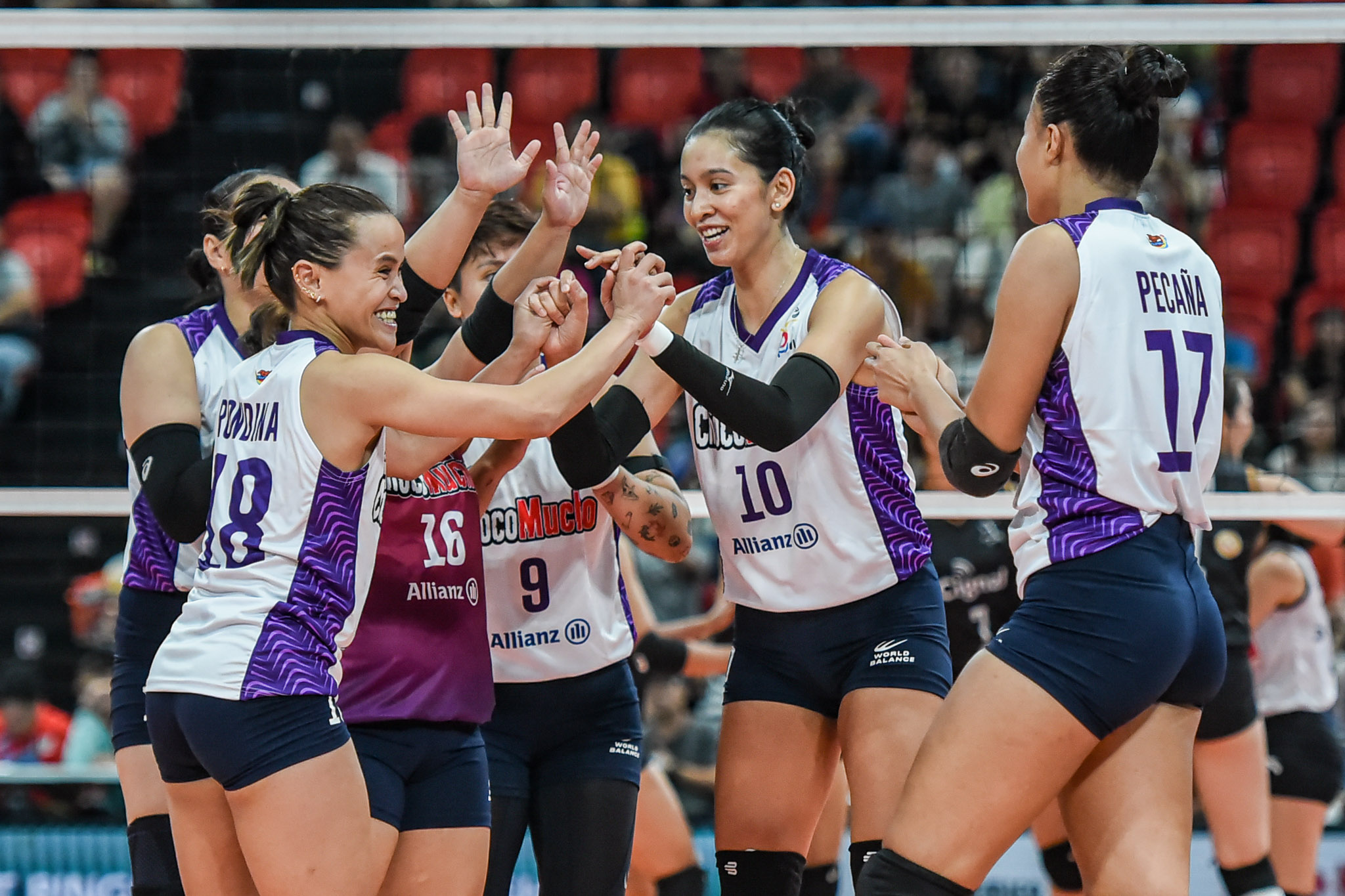 Team photo of Choco Mucho with Kat Tolentino (jersey no. 10)
