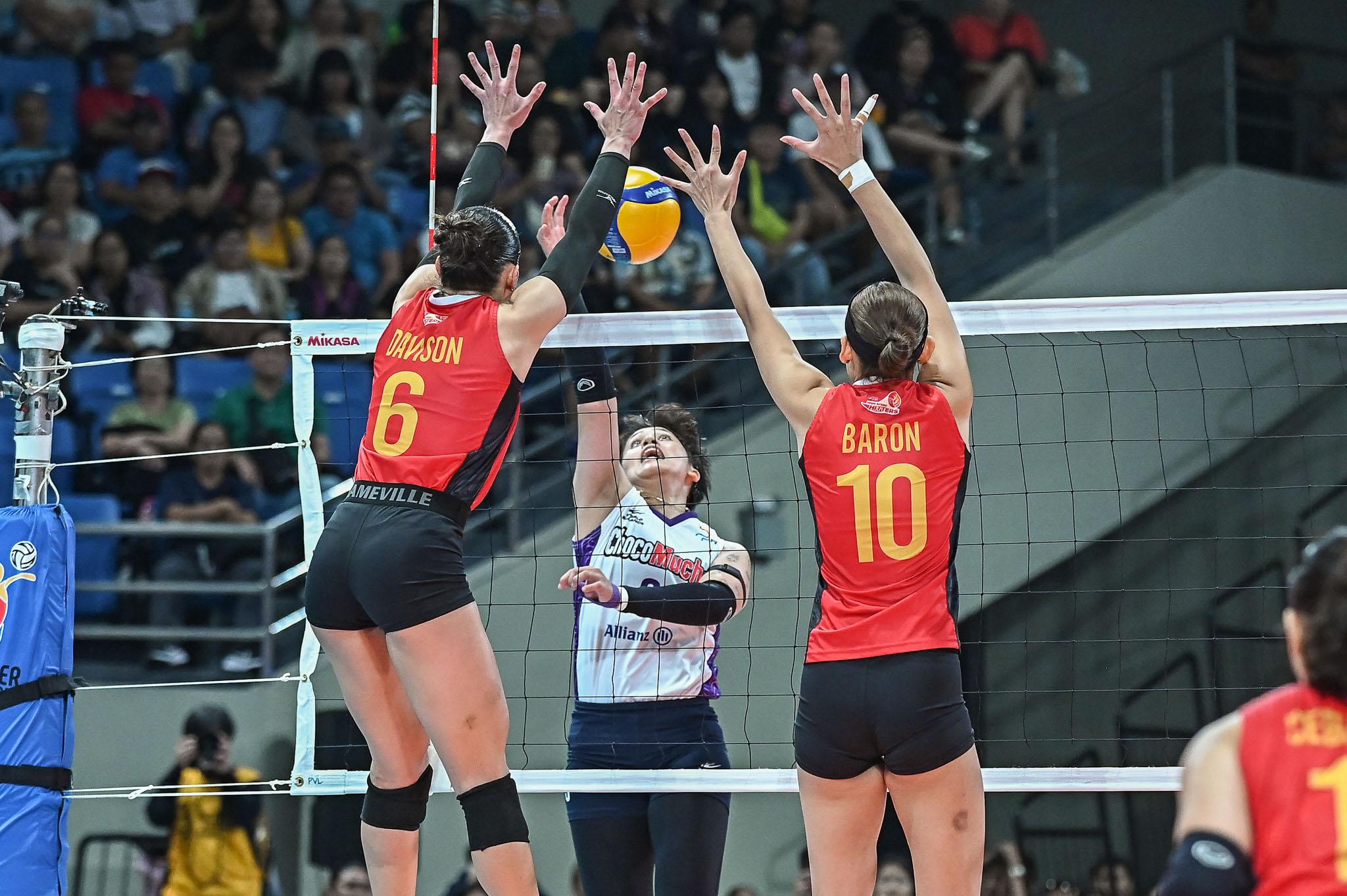 Mars Alba's cut shot that sent Choco Mucho to match point.