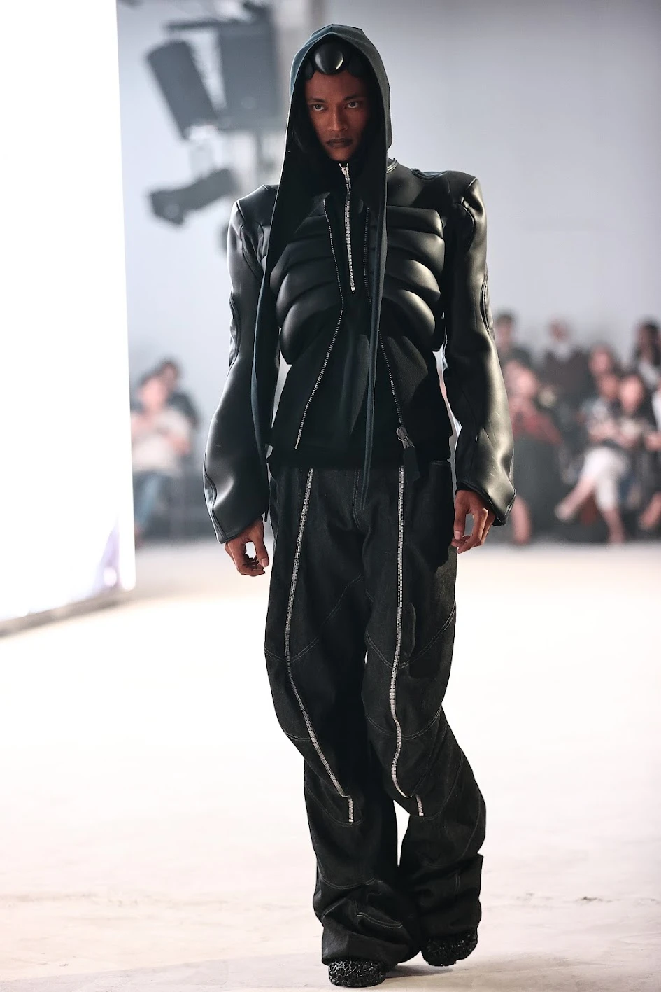 VICTOR CLAVELLY X HELOISE BOUCHOT