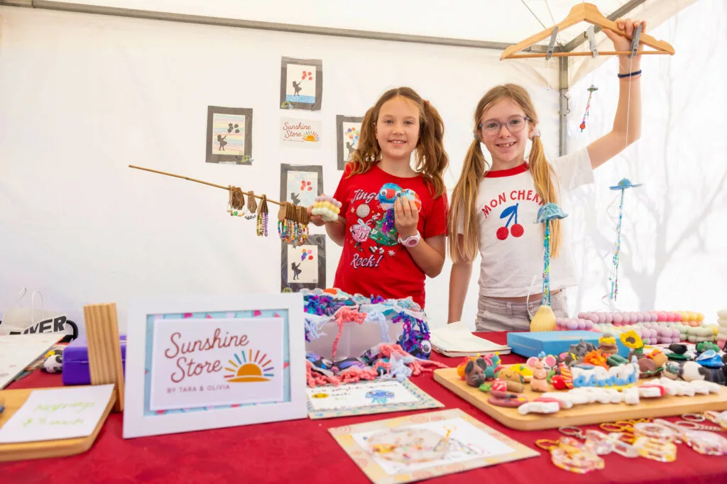 AWESOME25 Kids Markets Catch Create JCC3118