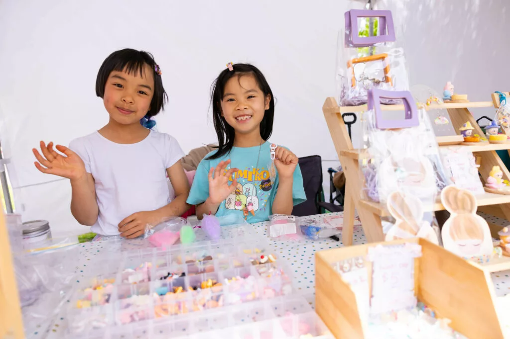 AWESOME25 Kids Markets Catch Create JCC4104