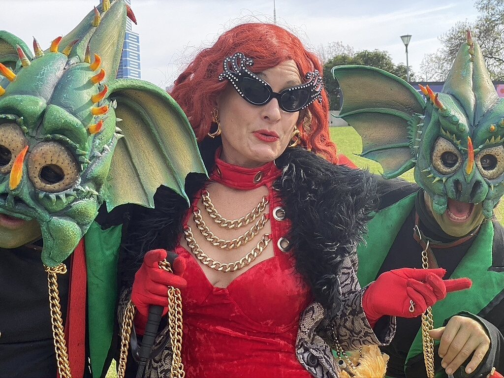 HERO 4 LR Madame P and Lizards close up