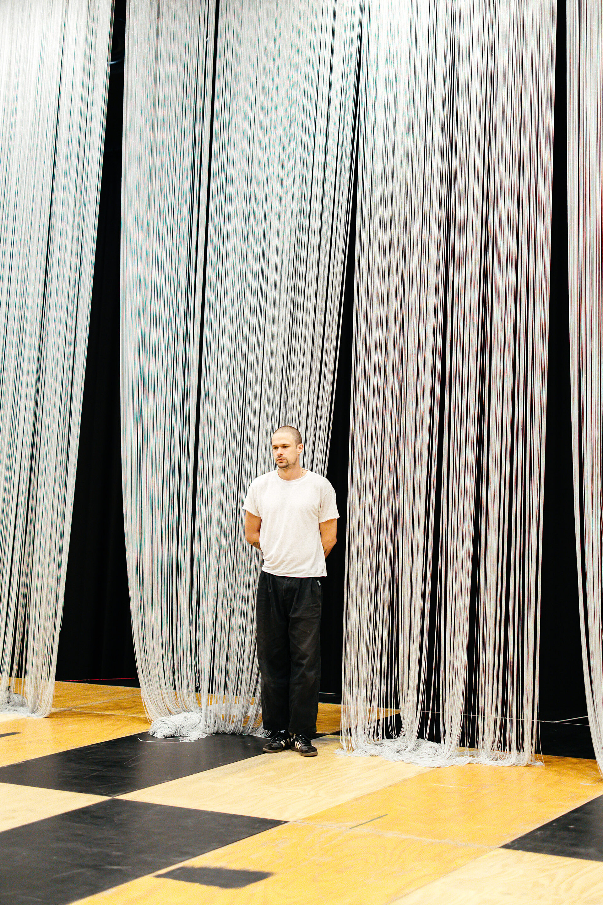 10 Shepherds Hut Backstage Tori Lill Black Swan 8