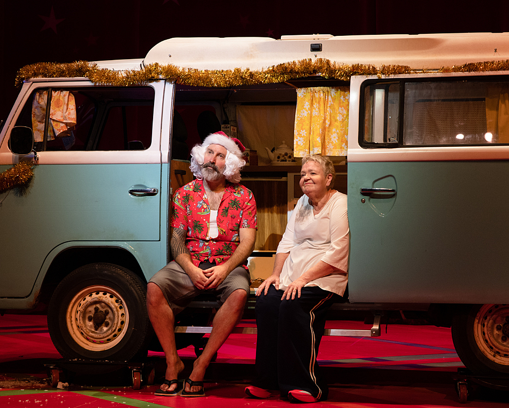 NEWS Carol production trailer