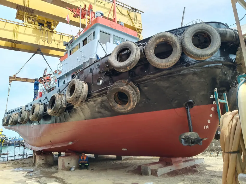 DIJUAL : TUGBOAT 1000 HP SINGLE SCREW 23.8 MTR - MADE IN JAPAN 1993