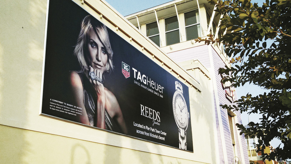 Large Format Signs are Very Effective To Build Brand Awareness