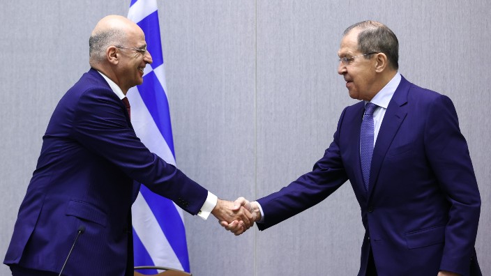 Foreign Ministers of Greece and Russia meet to discuss restoring ...