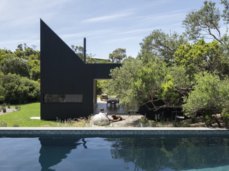 Green Magazine Issue 83, 'Bach to Basics' house feature—Diana Snape
