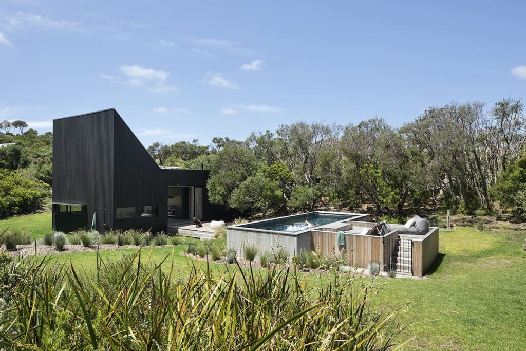 Green Magazine Issue 83, 'Bach to Basics' house feature—Diana Snape