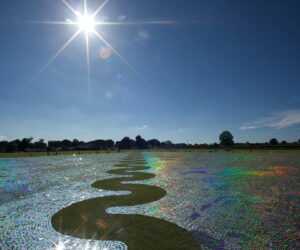 CD Sea, Long Knoll 2010 - Copyright © 2021 Bruce Munro. All rights reserved. Photography by Mark Pickthall