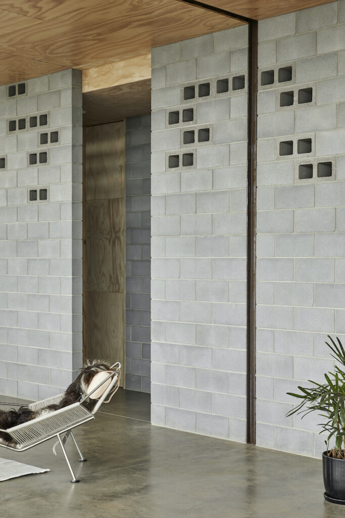 To minimise waste the architect aligned wall lengths to the dimensions of masonry blocks, avoiding the need for offcuts | Robbie Walker’s Mansfield House