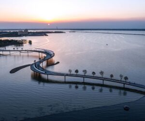 Yuandang Bridge by BAU Brearley Architects + Urbanists - Photographer-Runzi Zhu