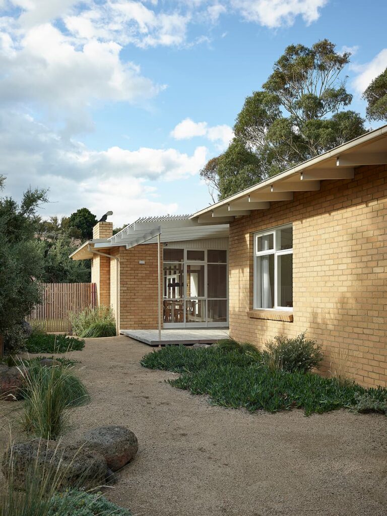 green magazine issue 83 - Modest Modernist. Photographer: Derek Sawlwell