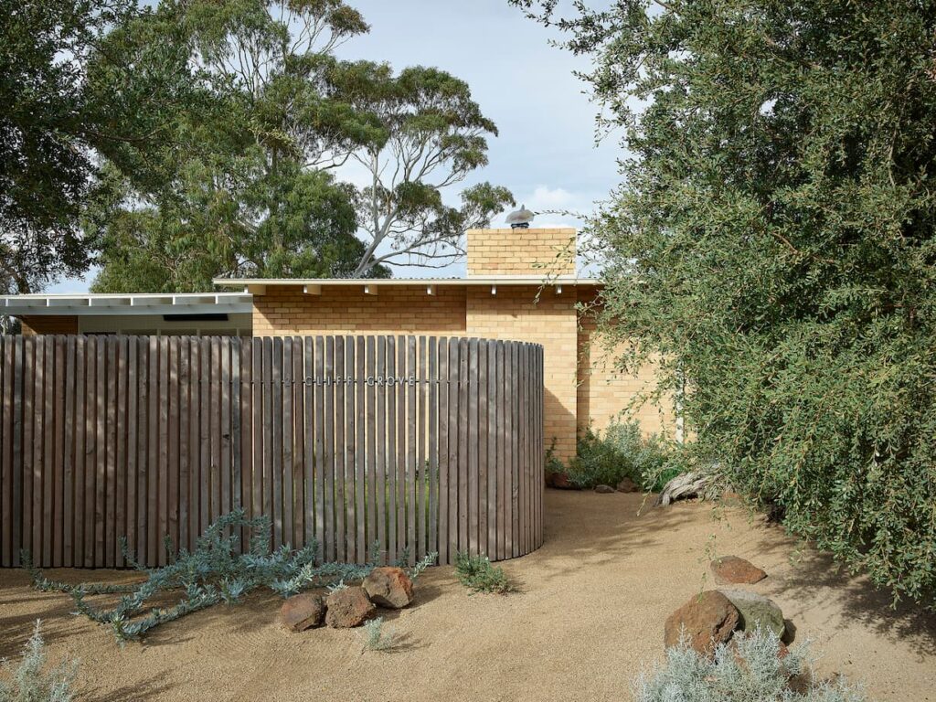 green magazine issue 83 - Modest Modernist. Photographer: Derek Sawlwell