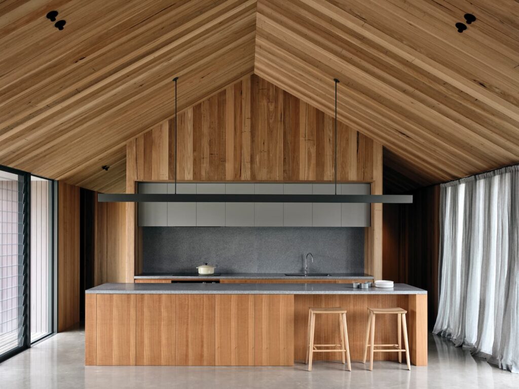 Green magazine issue 91 - pasture of plenty Photo by Derek Swalwell
