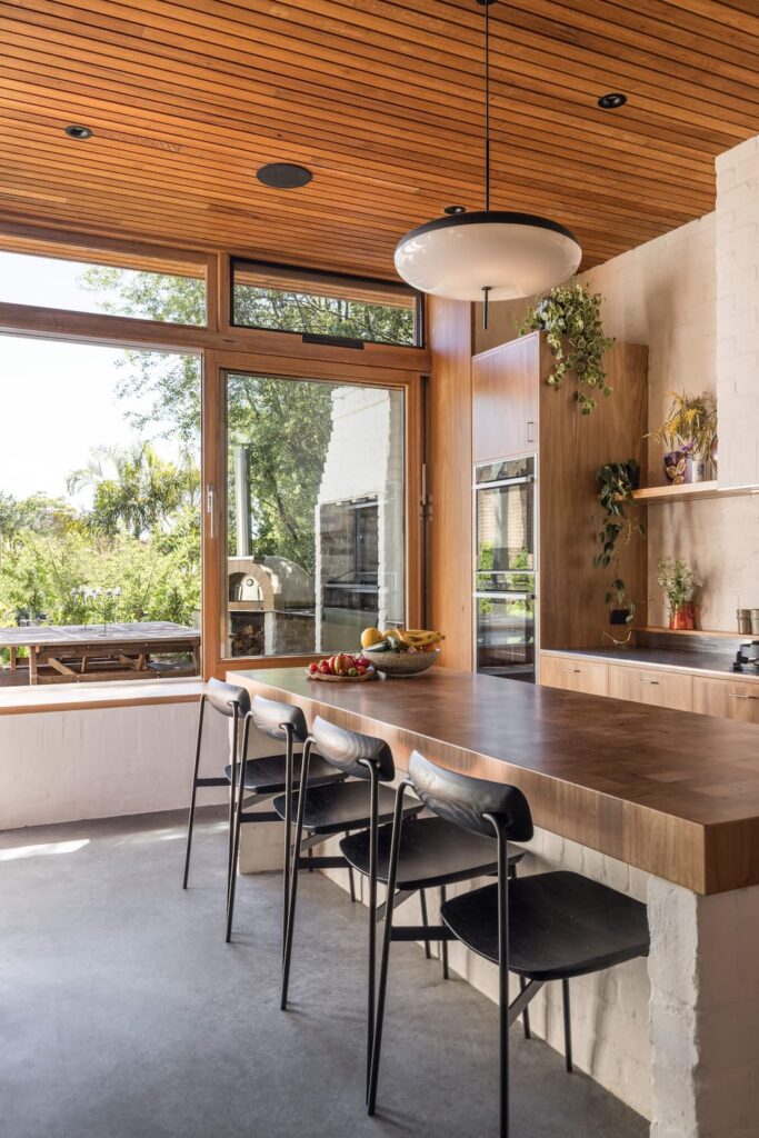 green magazine issue 92 - Chiseled Features. Photographer: Rohan Venn