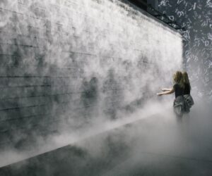 Atmospheric Memory by Rafael Lozano-Hemmer. Photo by Olivier Groulx