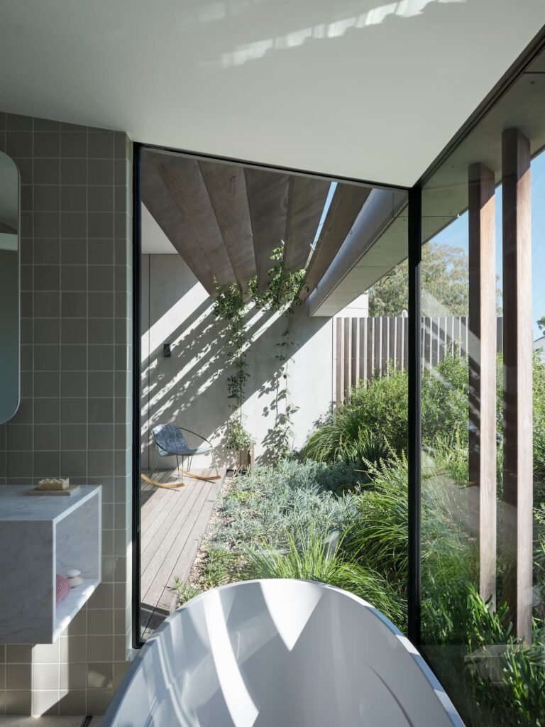 Green magazine issue 94 - Secret Garden. Photographer Tom Ferguson