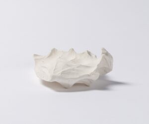 Karen Casey (Palawa), Let’s Shake (detail), 2006 – 2011, plaster, installation dimensions variable, 476 parts, 12 x 9 x 4 cm (approx. each). Collection of Koorie Heritage Trust. Donated through the Australian Government’s Cultural Gifts Program by Daniel Young in memory of Karen Casey.