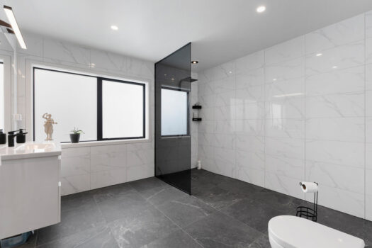 Sleek, Sun-kissed Sanctuary