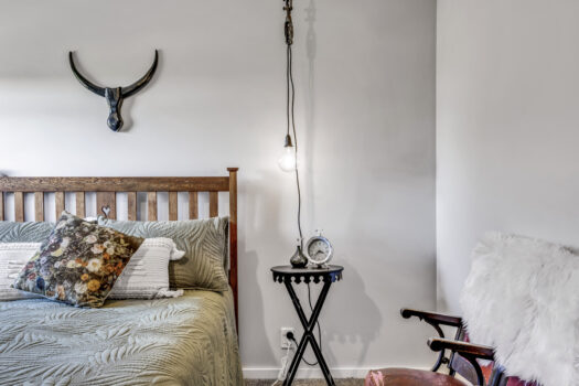 Rustic Country Flair on City Fringe