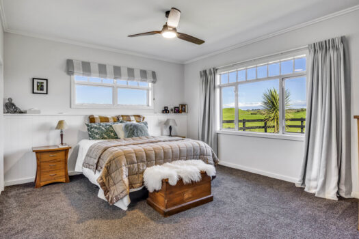 Rustic Country Flair on City Fringe