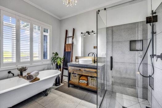 Rustic Country Flair on City Fringe