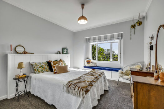 Rustic Country Flair on City Fringe