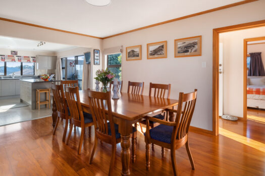 Central Mount Family Living