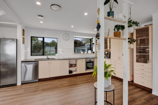 Spectacular Views on Oakura Fringe