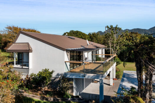 Spectacular Views on Oakura Fringe