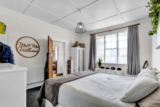 1920’s cottage with a twist!