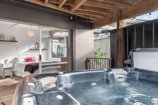 Action Wanted On Gordon Road Beach Abode!