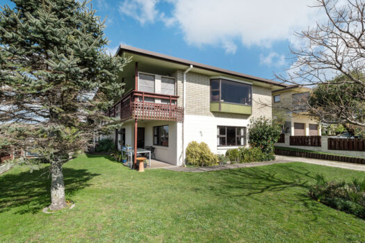 Big House, Big Opportunity!