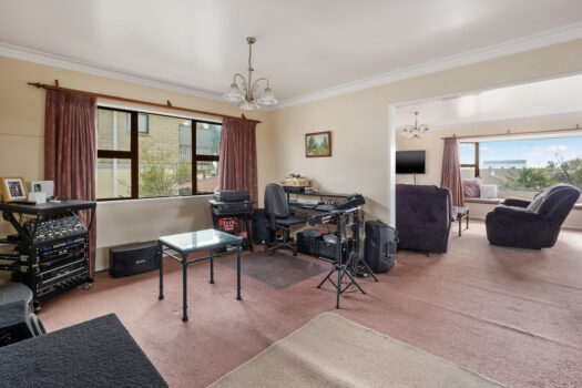 Big House, Big Opportunity!