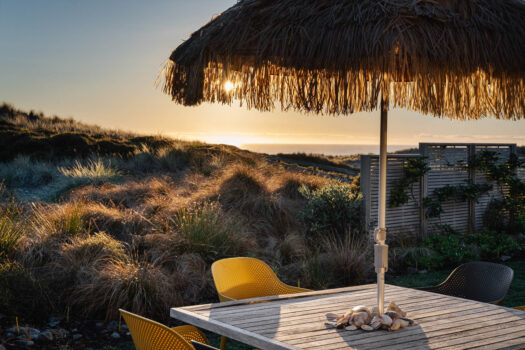 Absolute Beachfront Lifestyle