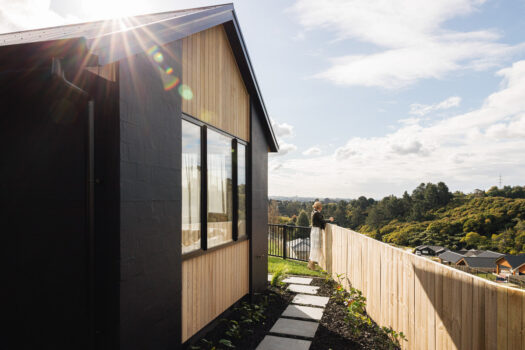 AUCTION THIS THURSDAY @ 4pm