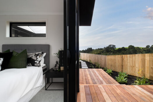 AUCTION THIS THURSDAY @ 4pm