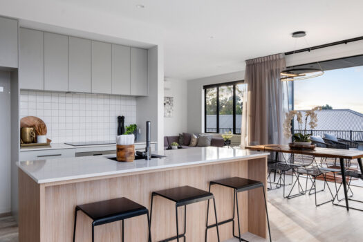 AUCTION THIS THURSDAY @ 4pm