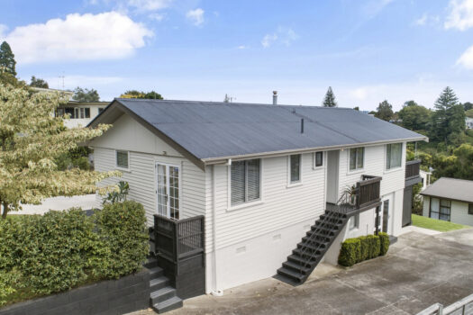 Bungalow Beauty, Options Galore!