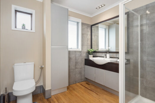 Bungalow Beauty, Options Galore!