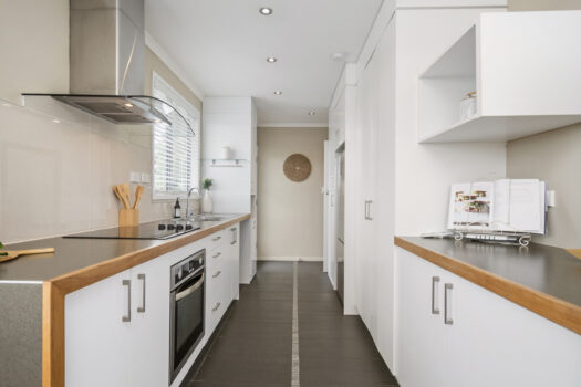 Bungalow Beauty, Options Galore!