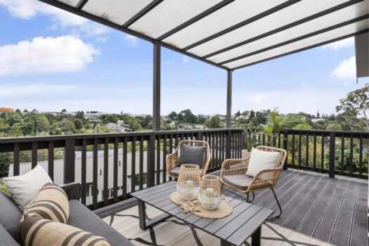 Bungalow Beauty, Options Galore!