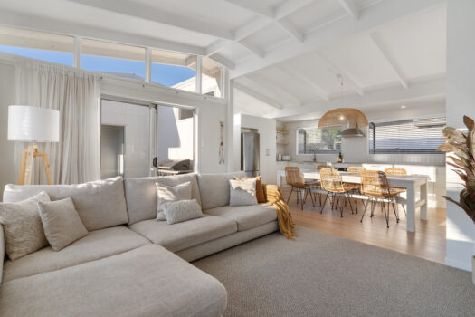 Motivated Vendors Relocating