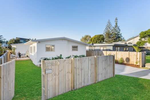 Motivated Vendors Relocating