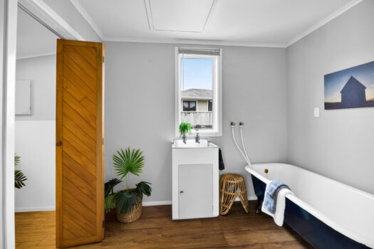 Urgent sale required – bring an offer!